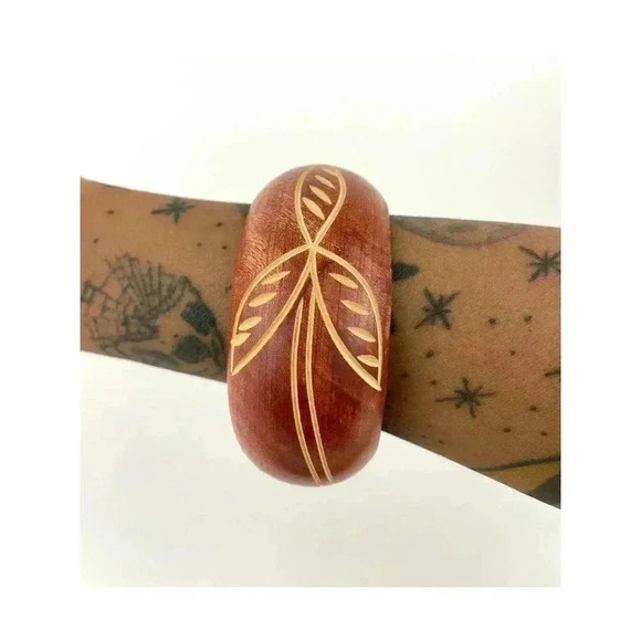 VTG Brown Wood Chunky Bracelet Wooden Bangle Carved Unique Design - Picture 2 of 8
